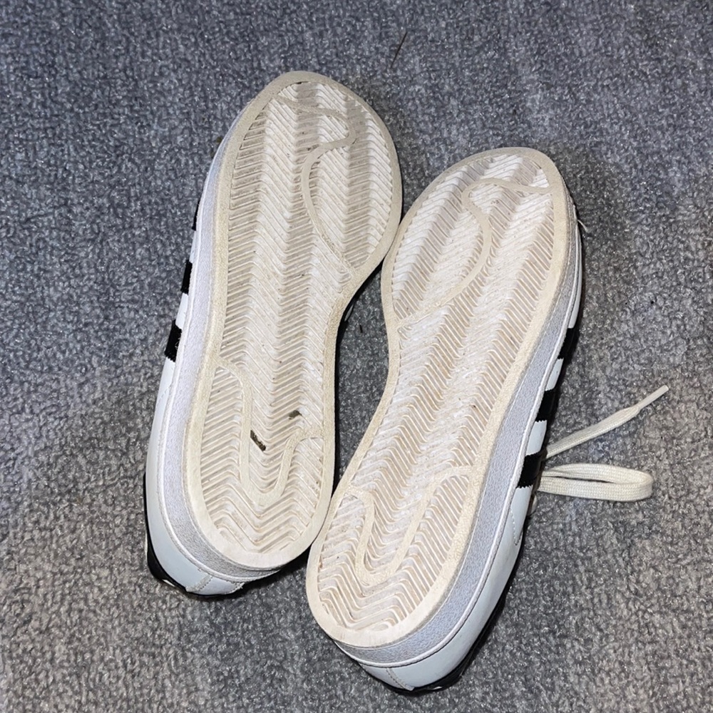 adidas super stars - Picture 3 of 9